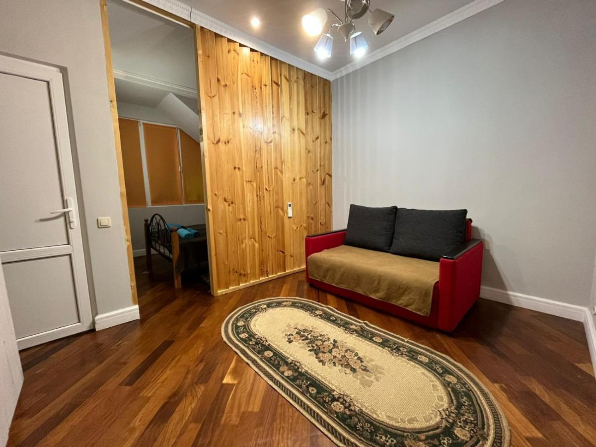 סוקהום Guest House Esma מראה חיצוני תמונה