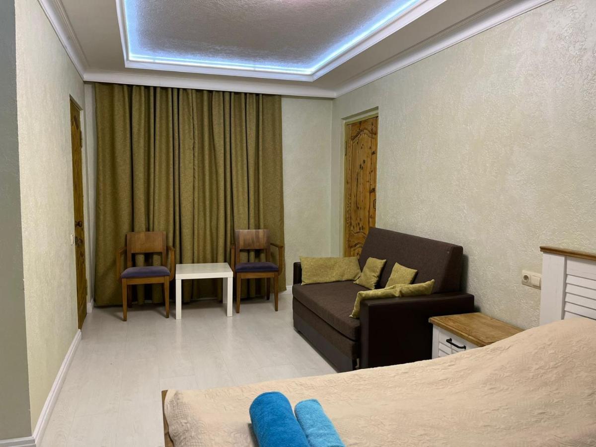 סוקהום Guest House Esma מראה חיצוני תמונה