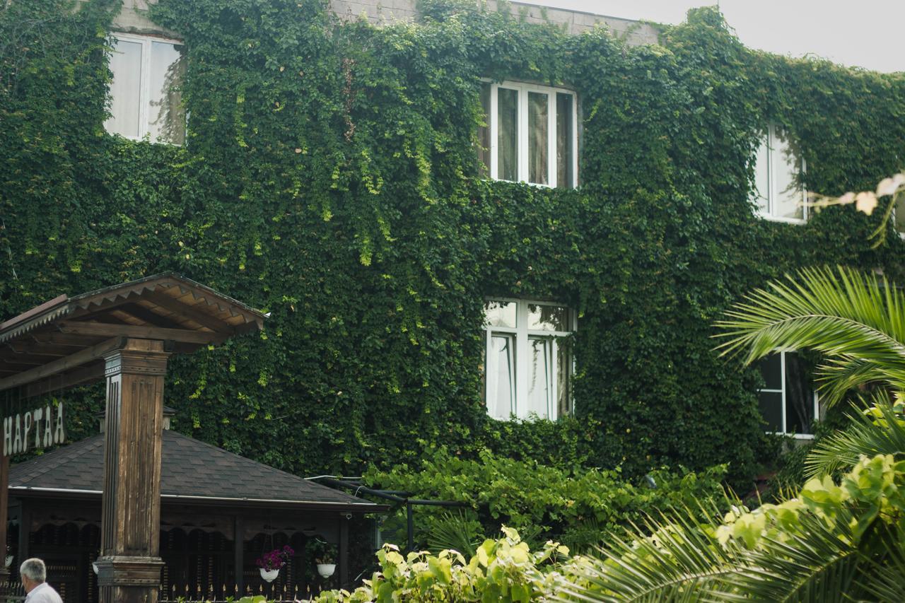 סוקהום Guest House Esma מראה חיצוני תמונה
