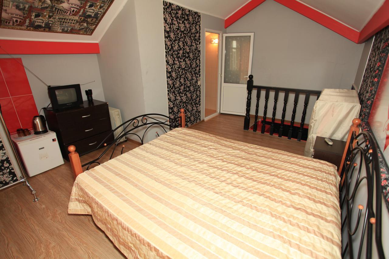 סוקהום Guest House Esma מראה חיצוני תמונה