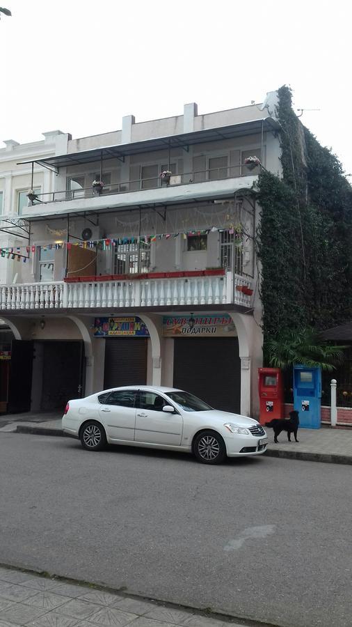 סוקהום Guest House Esma מראה חיצוני תמונה