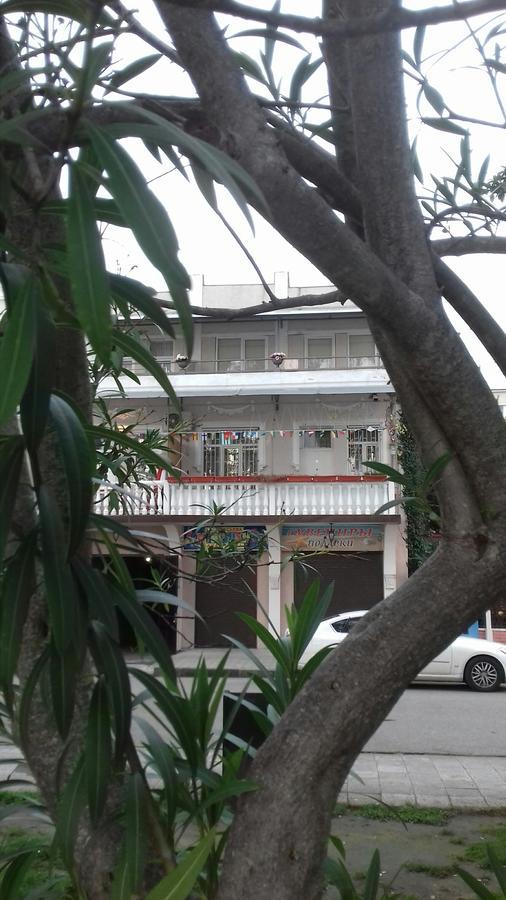 סוקהום Guest House Esma מראה חיצוני תמונה