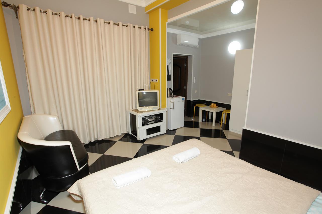 סוקהום Guest House Esma מראה חיצוני תמונה